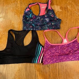Girl’s sports bras lot size 10/12